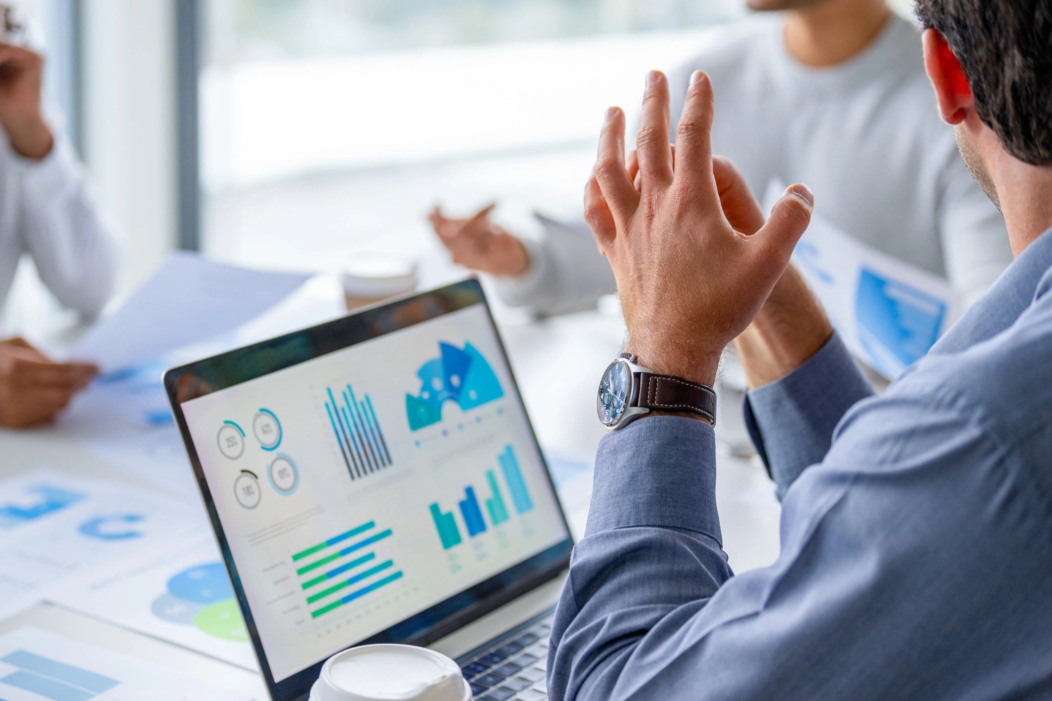 professional financial trading team